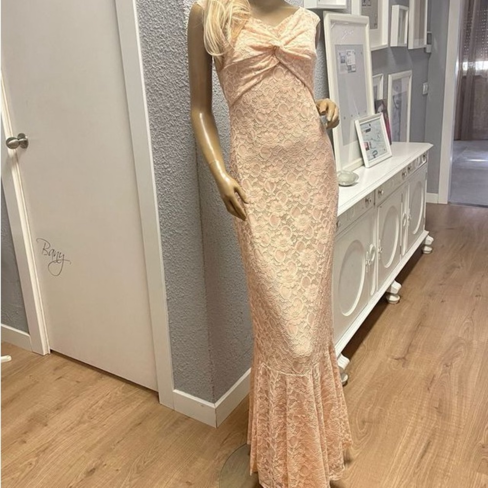 Lipsy Gold Sweetheart Maxi Gown